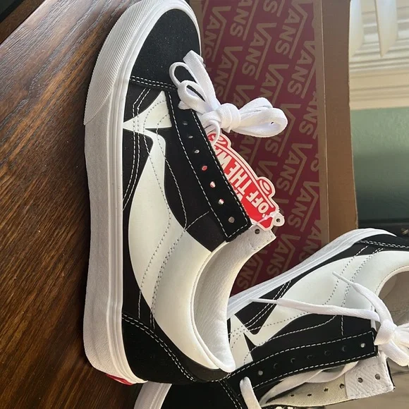 NWT Vans Shoes unisex Men’s size 7.5, Women’s Size 9. - Picture 3 of 8